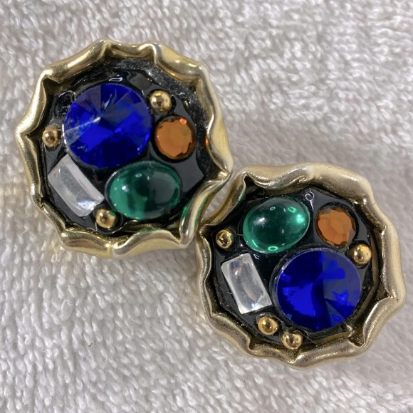 Vintage Handmade Round Plastic  Bejewelled Clip On Earrings - Picture 1 of 10